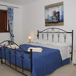 L'ancora - *